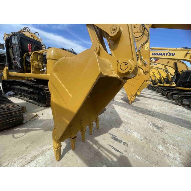 2025 Caterpillar 320BL-49030323