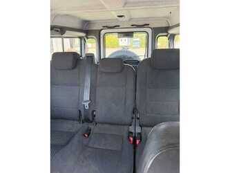 land-rover-defender-1485864-49033442