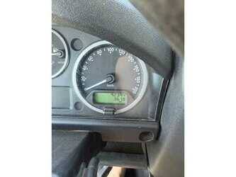 land-rover-defender-1485864-49033450