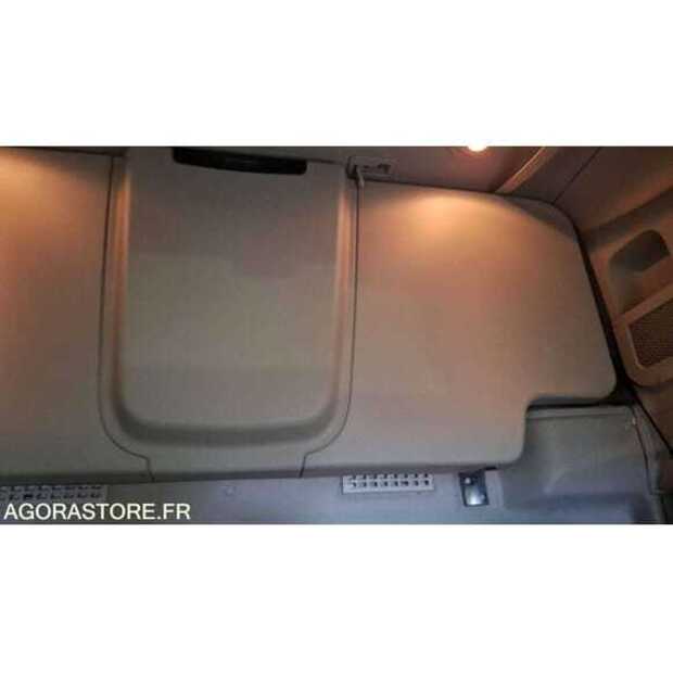 2017 Iveco 440S42-49033539