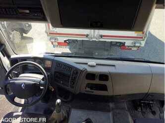2012-renault-premium-1485871-49033616
