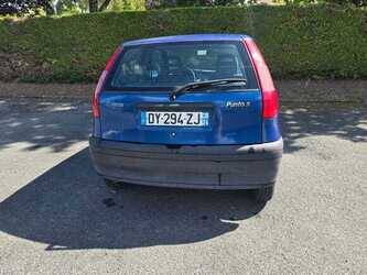 fiat-punto-1485877-49033676