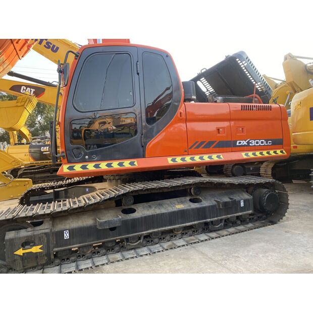 2023 Doosan DX300LCA-49034225