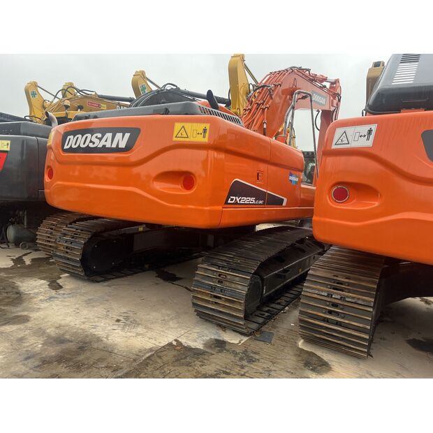 2022 Doosan DX225-49034235