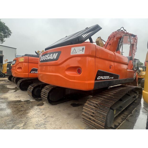 2022 Doosan DX225-49034236