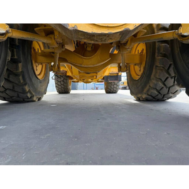 2014 BELL B25E-49034909