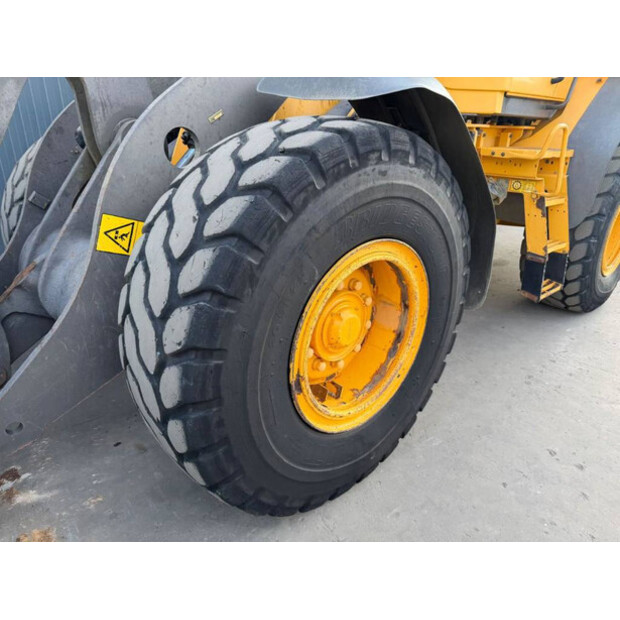 2011 فولفو L60F-49034945