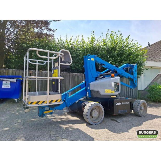 2016 جيني Z33/18-49035285