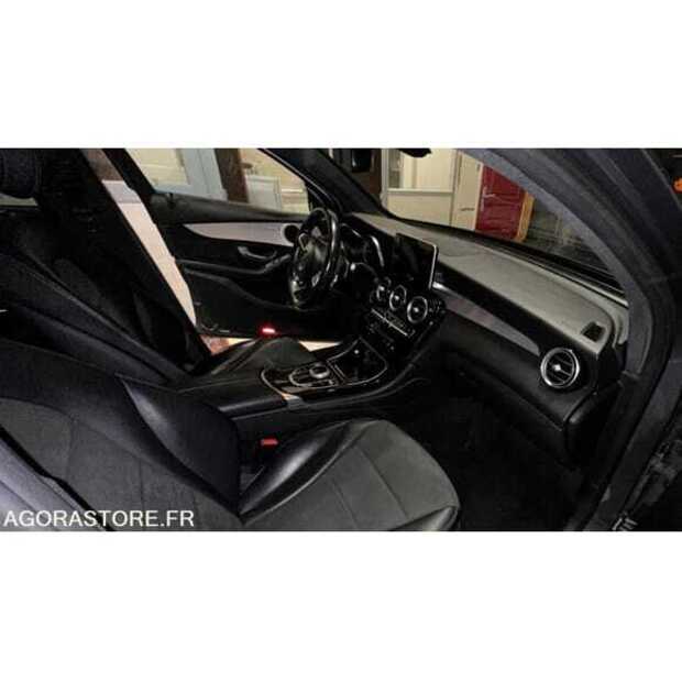 2016 Mercedes-Benz GLC-49037946