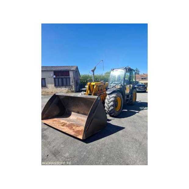 2012 جيه سي بي 5TC-49037966