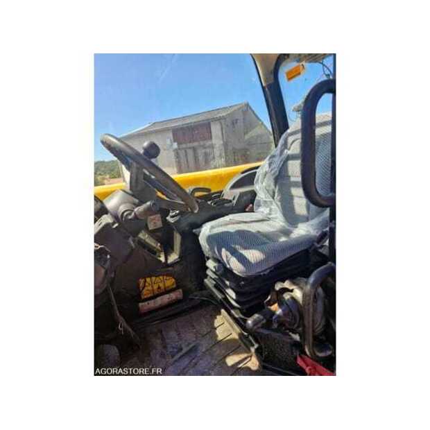 2012 جيه سي بي 5TC-49037967