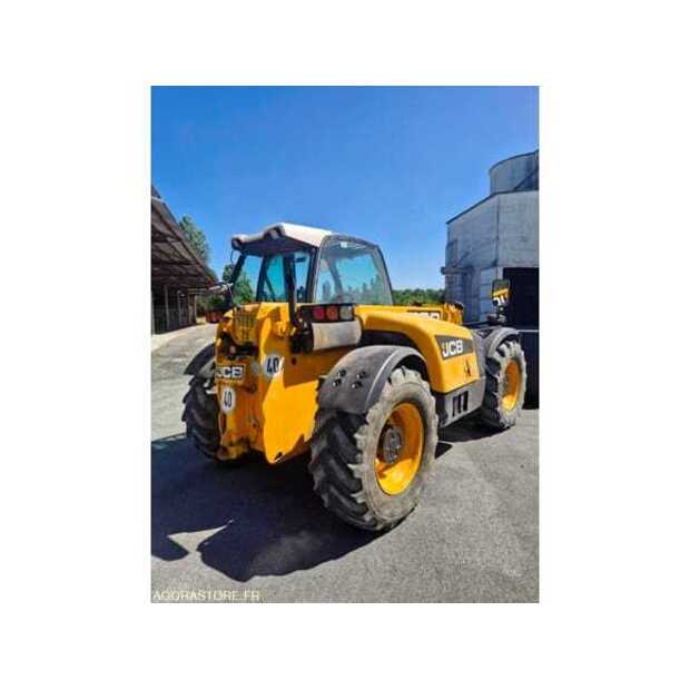 2012 جيه سي بي 5TC-49037970
