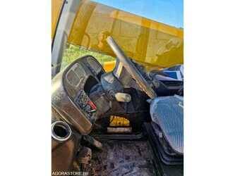2012-jcb-5tc-49037972