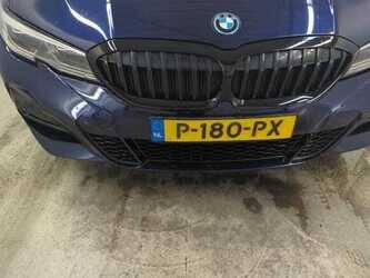 bmw-320-49038035