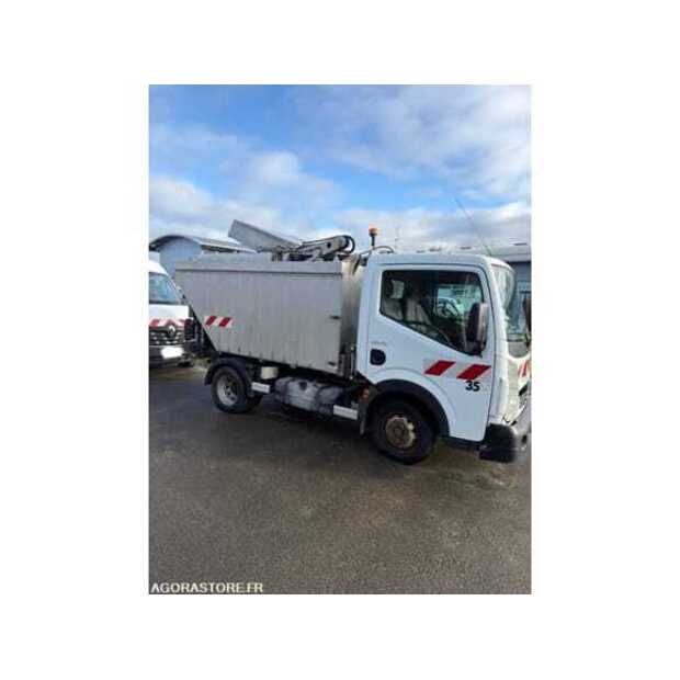 2013 Renault Maxity-49038125