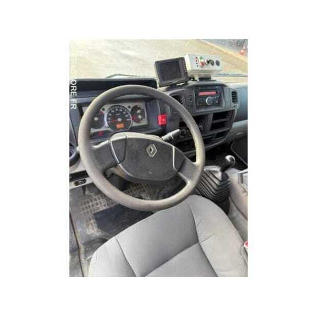 2013 Renault Maxity-49038127