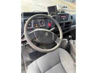 2013-renault-maxity-1486029-49038127