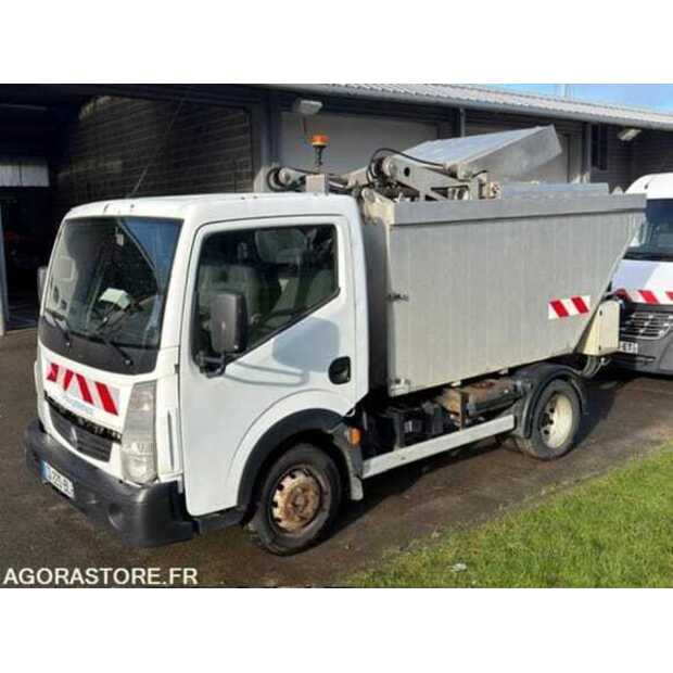 2013 Renault Maxity-49038134