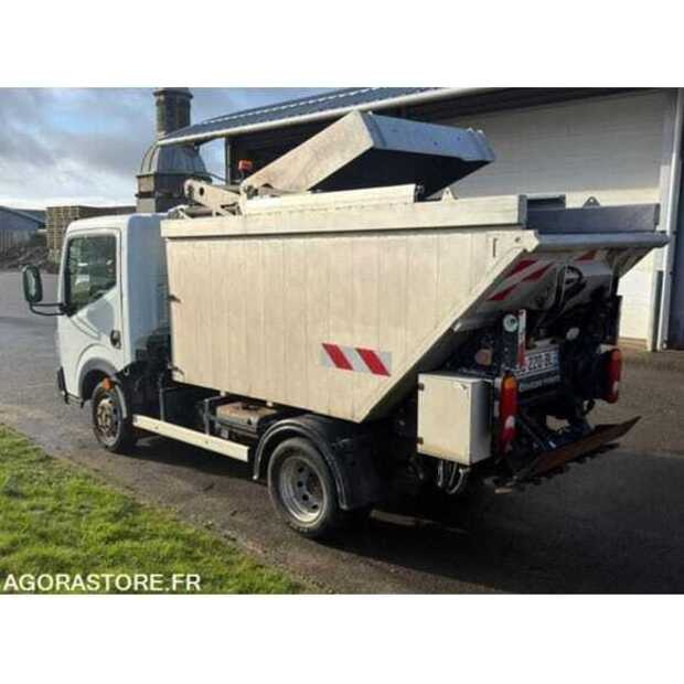 2013 Renault Maxity-49038135