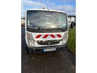 2013-renault-maxity-1486029-49038136