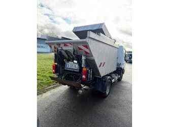 2013-renault-maxity-1486029-49038139
