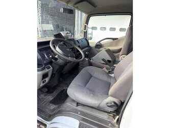 2013-renault-maxity-1486029-49038141