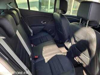 2015-renault-megane-1486035-49038212