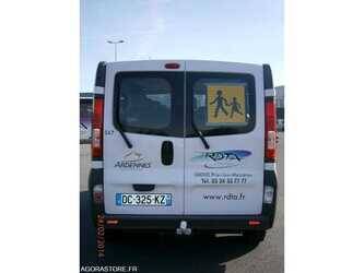 2014-renault-traffic-1486037-49038221