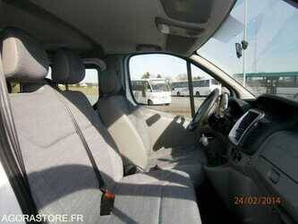 2014-renault-traffic-1486037-49038223