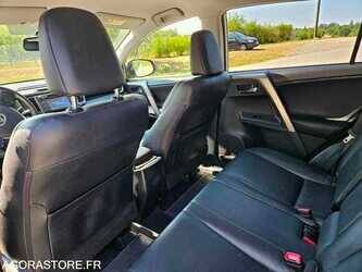 2015-toyota-rav4-49038408