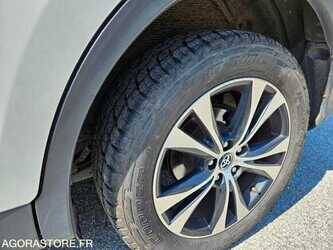 2015-toyota-rav4-49038412