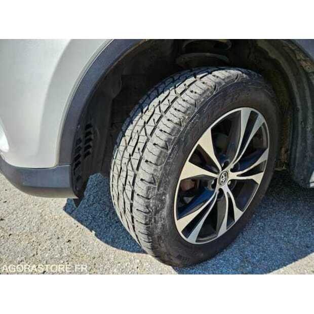 2015 Toyota RAV4-49038413