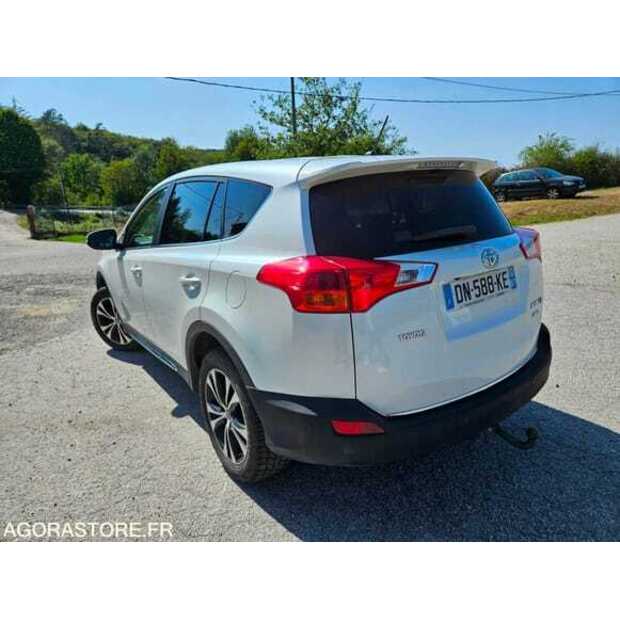 2015 Toyota RAV4-49038417