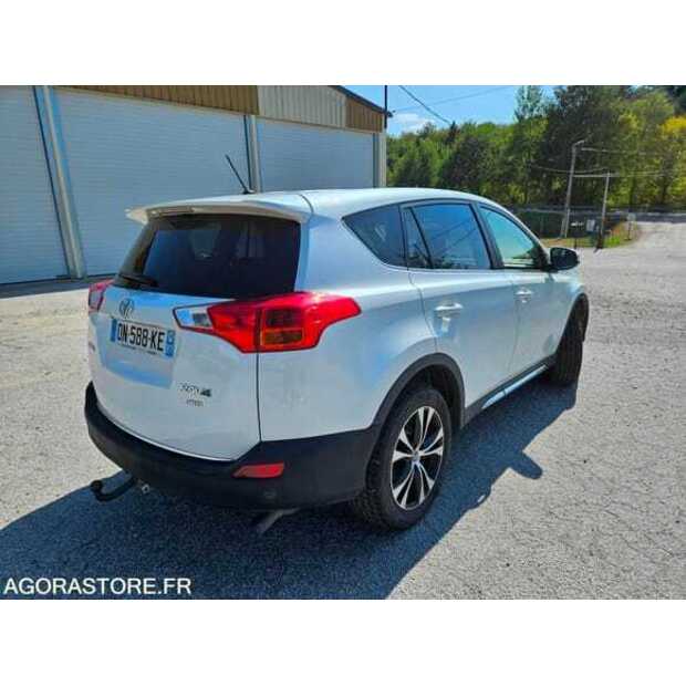 2015 Toyota RAV4-49038419