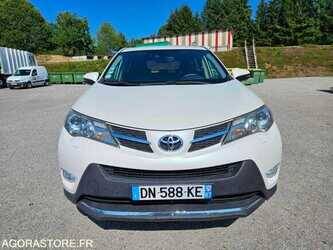2015-toyota-rav4-49038422