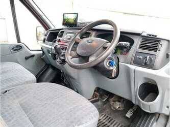 ford-transit-1486049-49038453