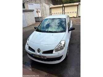 2008-renault-clio-1486058-49038557
