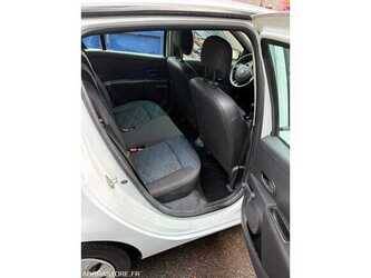2008-renault-clio-1486058-49038561
