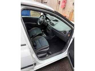 2008-renault-clio-1486058-49038562