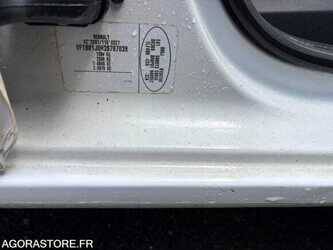 2008-renault-clio-1486058-49038563