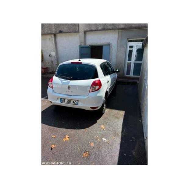 2010 رينو Clio-49038580