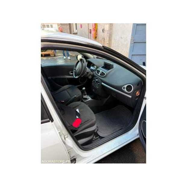 2010 رينو Clio-49038584