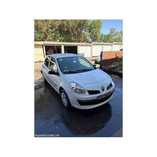 2008 Renault Clio-49038587