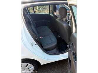 2008-renault-clio-1486061-49038597