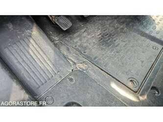 2018-peugeot-boxer-1486062-49038599