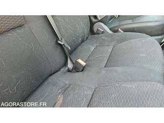 2018-peugeot-boxer-1486062-49038603