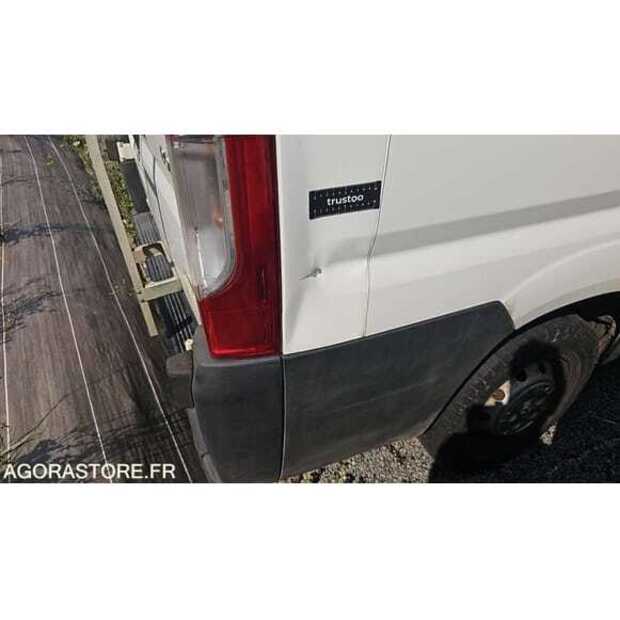 2018 Peugeot BOXER-49038607