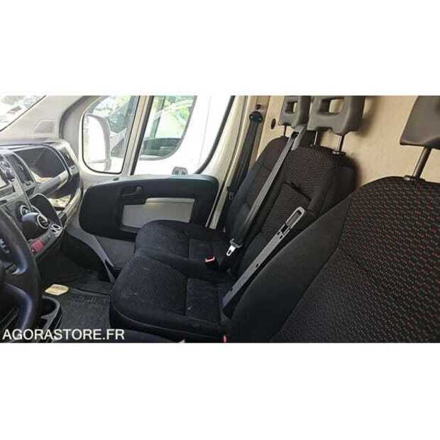 2018 Peugeot BOXER-49038613