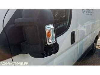 2018-peugeot-boxer-1486062-49038621