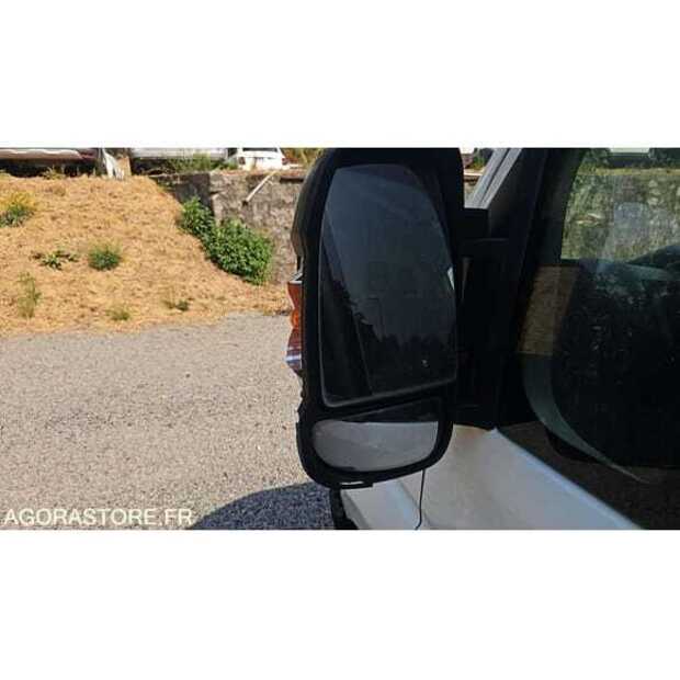 2018 Peugeot BOXER-49038625